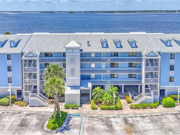 10 NE Plantation Rd APT 203, Stuart, FL 34996