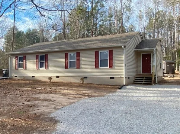 154 Racefield Dr, Toano, VA 23168