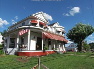126 Church St S, Ripley, WV 25271