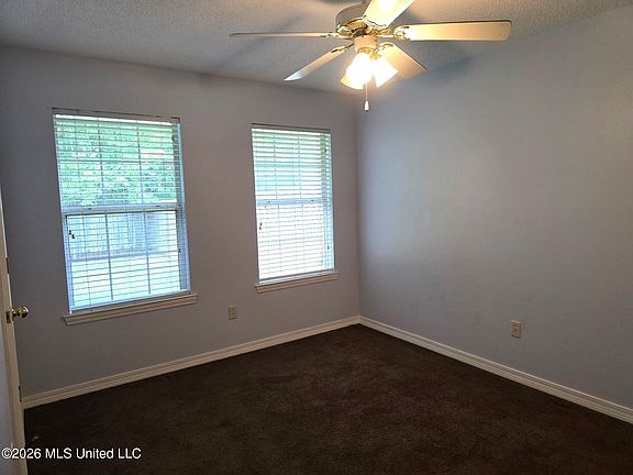 5th image of 13200 Warren Dr