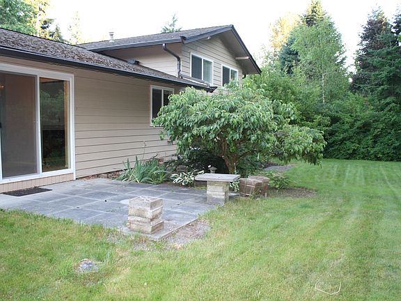 3rd image of 2907 130th Ave NE