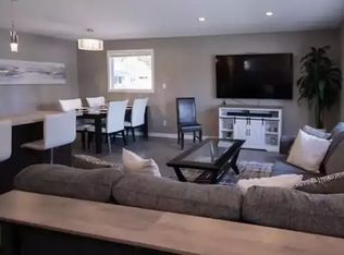 1521 Chalice Cres #1A, Mississauga, ON L5C1S2