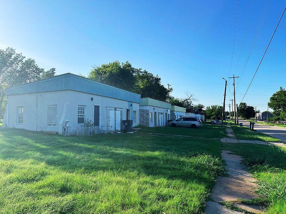 1st image of 402 NW 3rd St
