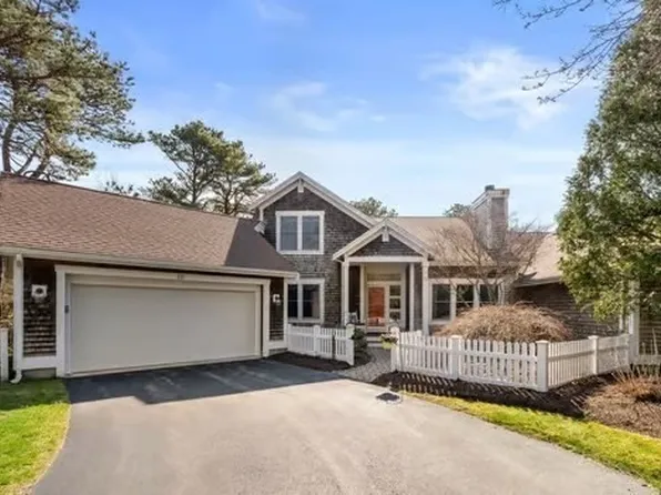 19 Pine Cobble, Plymouth, MA 02360