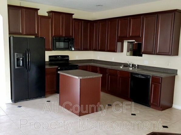 10481 Eastpark Woods Dr