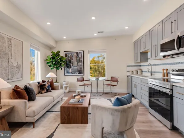 511 Gorgas Ln #E, Philadelphia, PA 19128