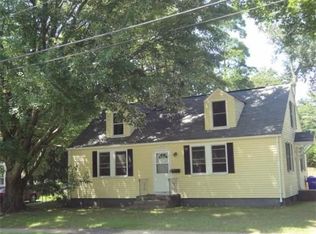 26 Amore Rd, Springfield, MA 01109