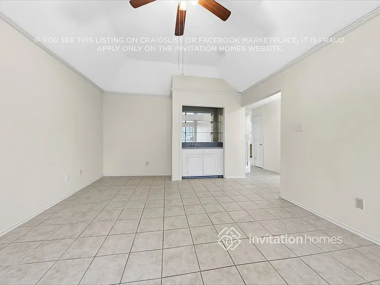 10514 Wayward Wind Ln — Photo 6