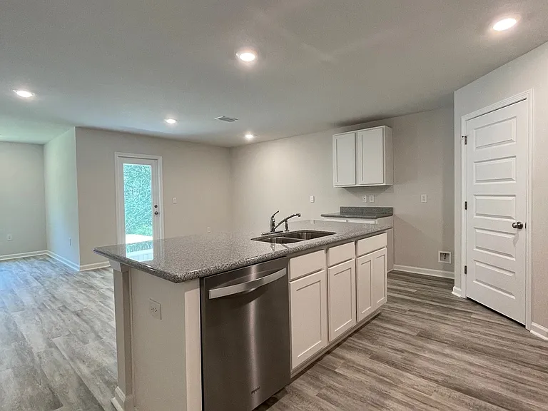 8661 Pathstone Blvd — Photo 42