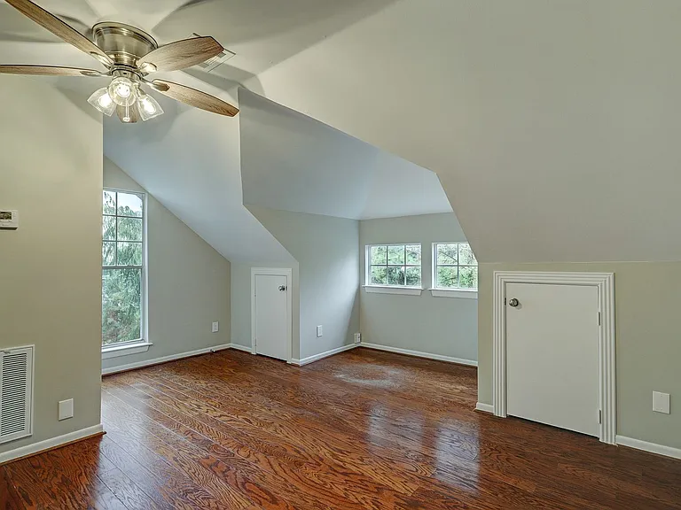 1401 Castle Ct — Photo 13