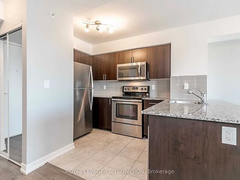 1420 Dupont St #710 — Photo 1