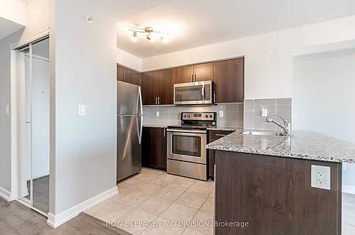 1420 Dupont St #710 Photo 1