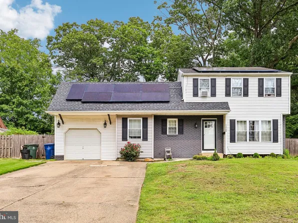 1608 Holly Pkwy, Williamstown, NJ 08094