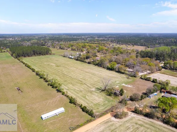 1 Hubert Johns Rd, Jesup, GA 31545