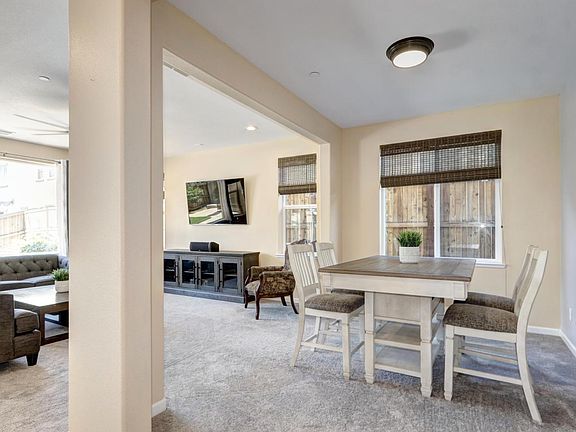 5th image of 5665 Black Willow St