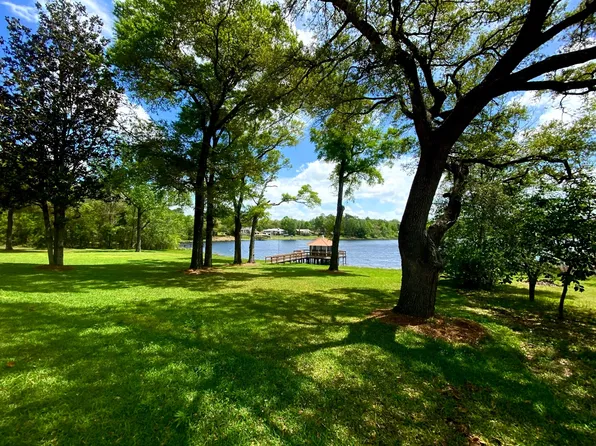 2714 Sherwood Dr, Bonifay, FL 32425