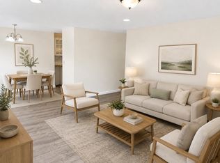150 Elm St APT 3, Braintree, MA 02184