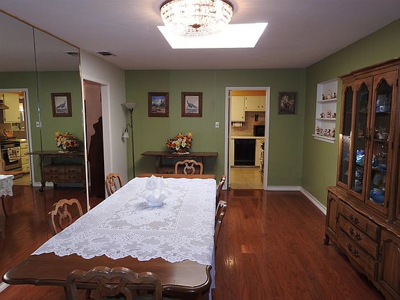 5th image of 1504 N Texas Ave