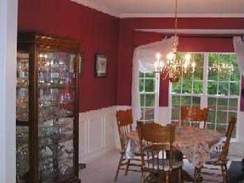 5th image of 46 Crestwood Ln