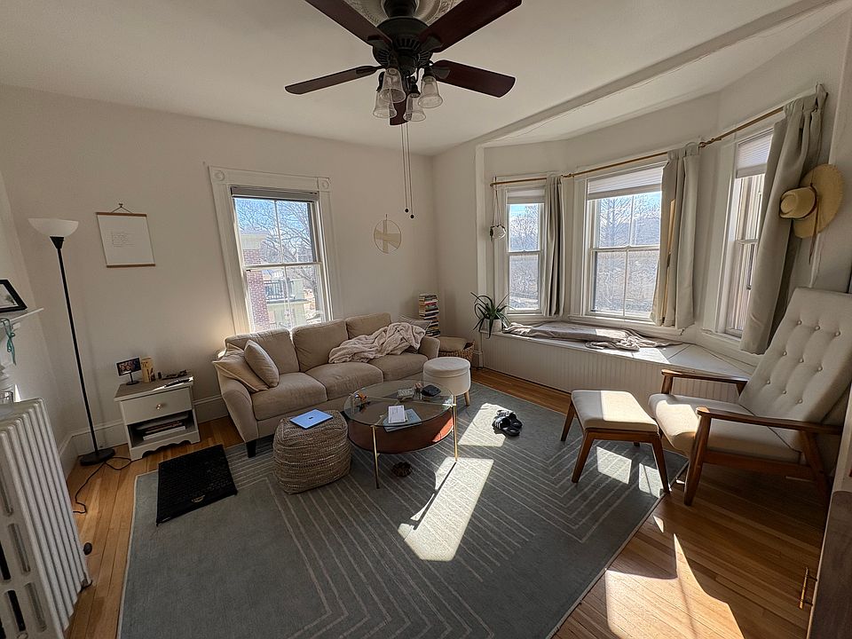 1st image of 186 Arborway #3