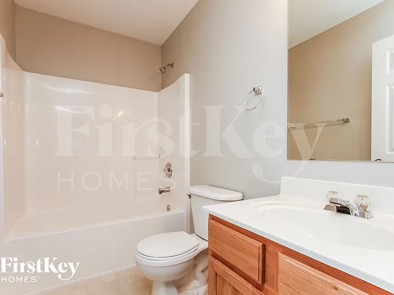 2816 Bridgeville Ln — Photo 14