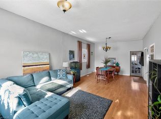 1009 Cannon St E, Hamilton, ON