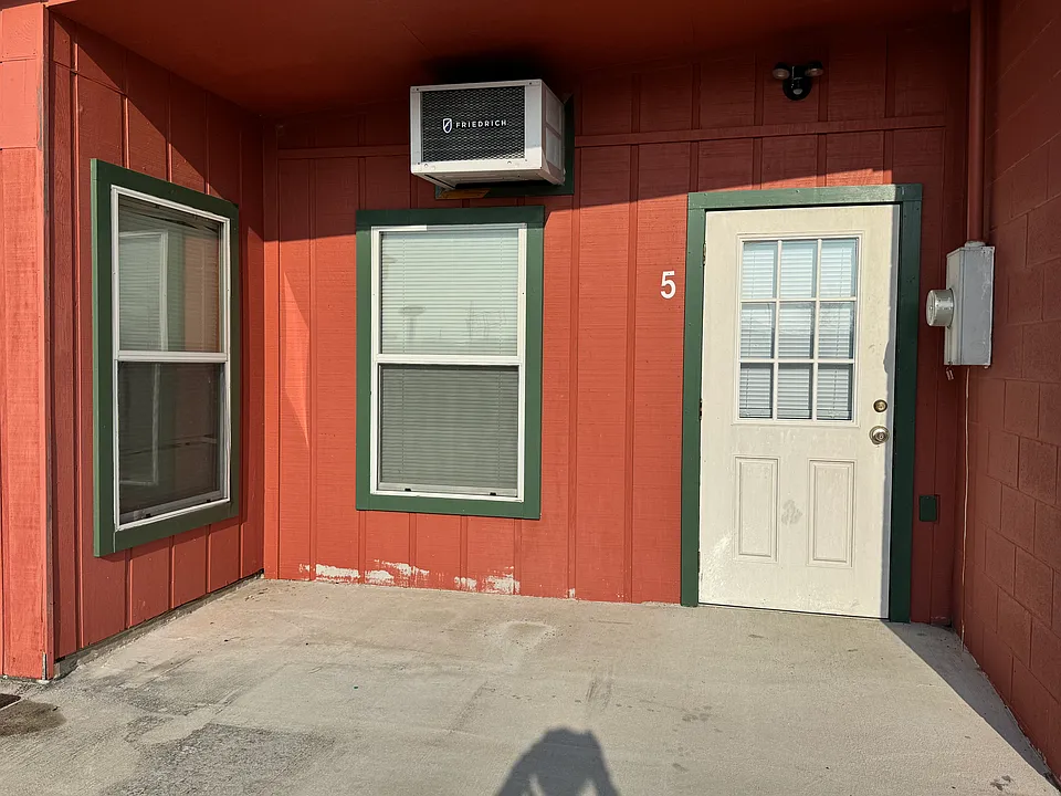 5843 N Highway 1 #5