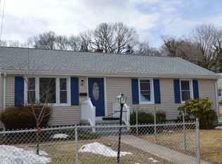 95 Red Bird Dr, Stratford, CT 06614
