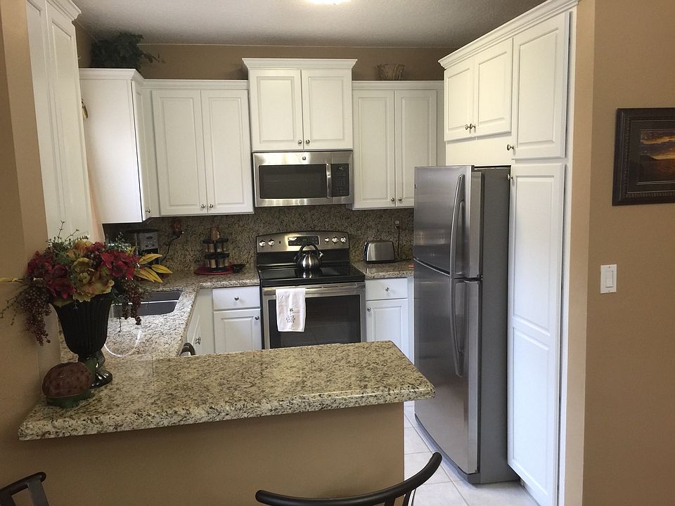 1st image of 202 Riverwalk Cir
