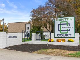 Center Court Apartments