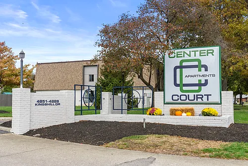 Center Court Apartments Photo 1