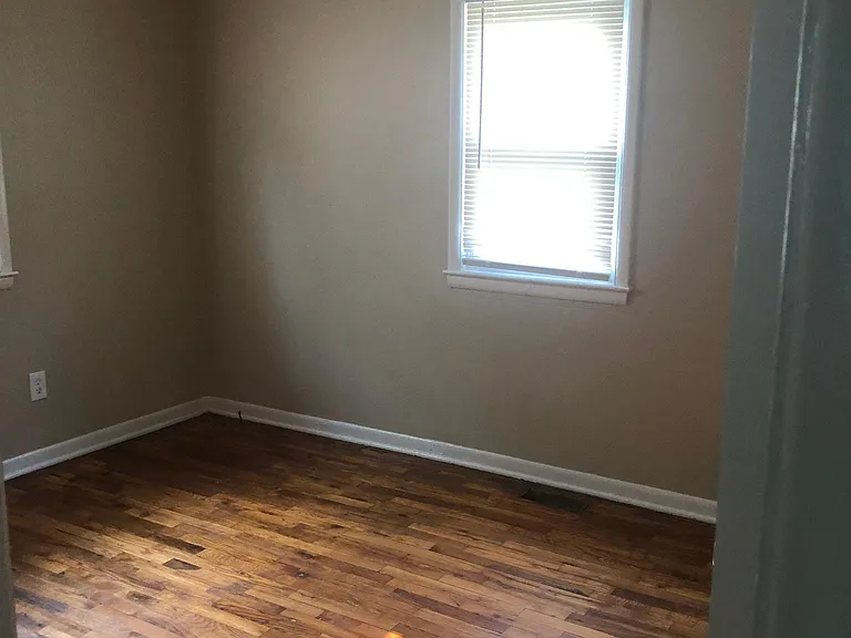 3702 Ivanhoe Ave — Photo 13