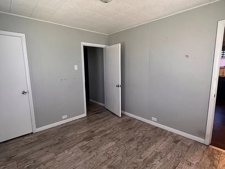 1716 Locust St — Photo 4