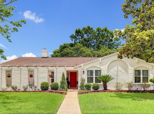 6130 Wigton Dr, Houston, TX 77096