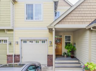 339 NE 3rd Ave, Hillsboro, OR