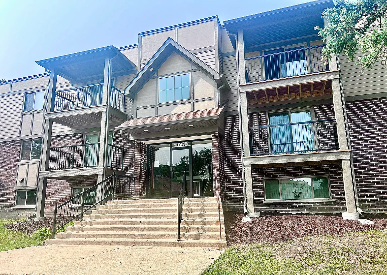 1034 Lorlyn Cir #1G photo 1
