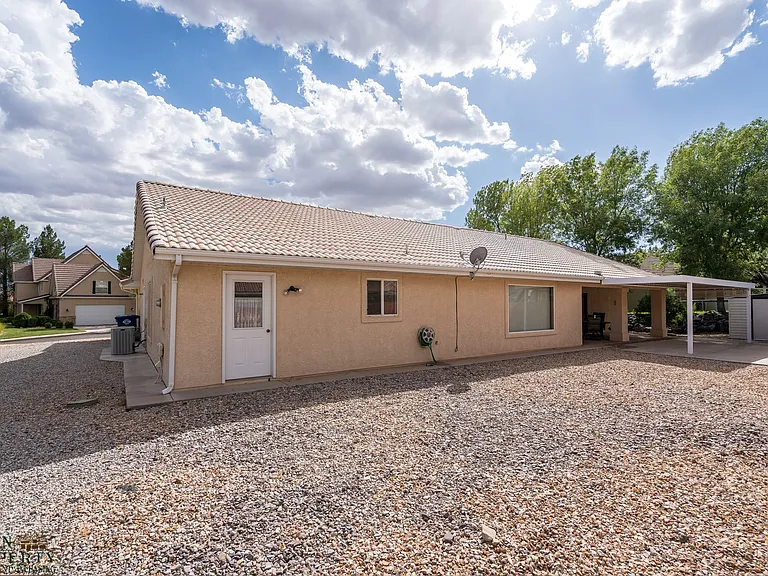 2342 W 1710 North Cir — Photo 8