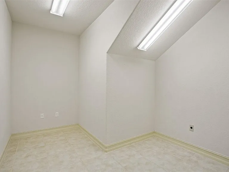 26207 Avenida Las Colinas — Photo 26