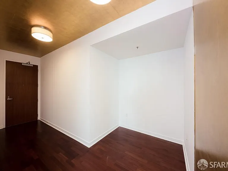 301 Main St #22D — Photo 9