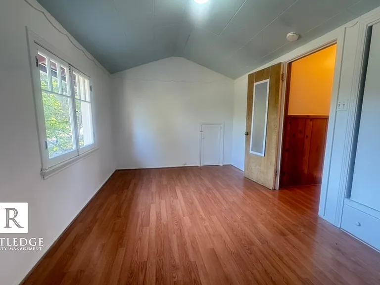 10 Willamette Ave #2 — Photo 13