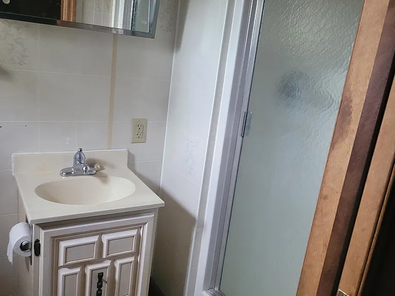 106 Pecor St #1/2 — Photo 6
