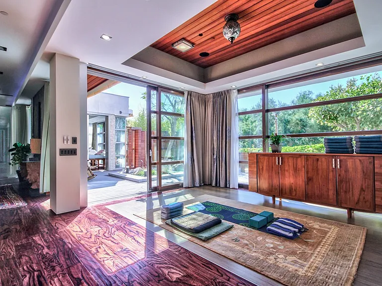 yoga/meditation room