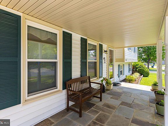 3rd image of 2913 Ashdown Forest Dr