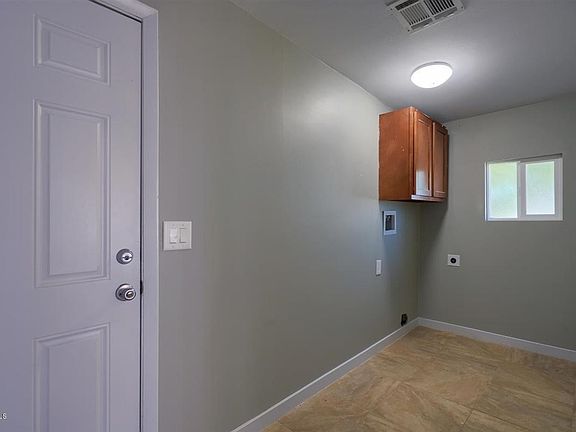 4th image of 8114 E Fairmount Ave