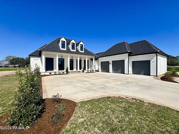 2nd image of 211 Ivy Cottage Dr