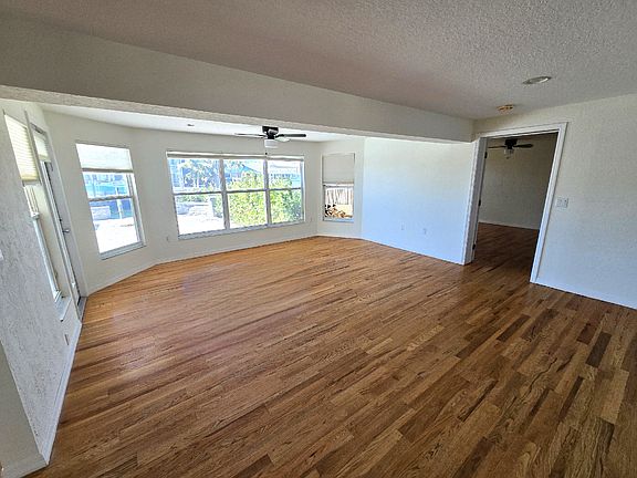 5th image of 3616 Royal Palm Dr