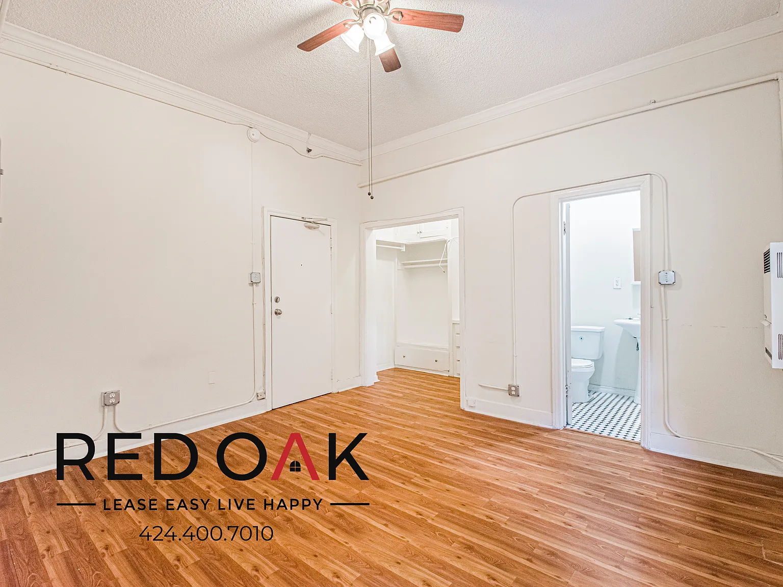 Vintage Inspired Studio with Eat-In Kitchen, Custom Built-Ins, and On-Site Laundry ~ In Prime Wes... — Photo 3