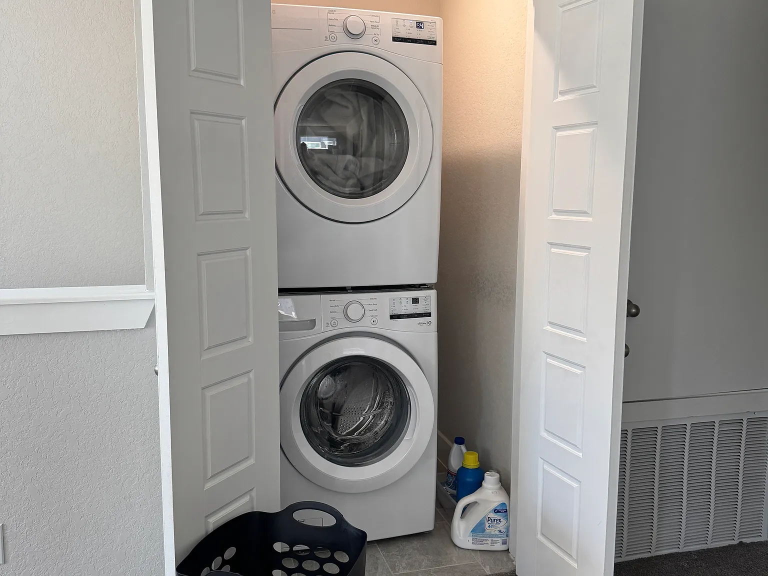 210 Rainbow Dr — Photo 4