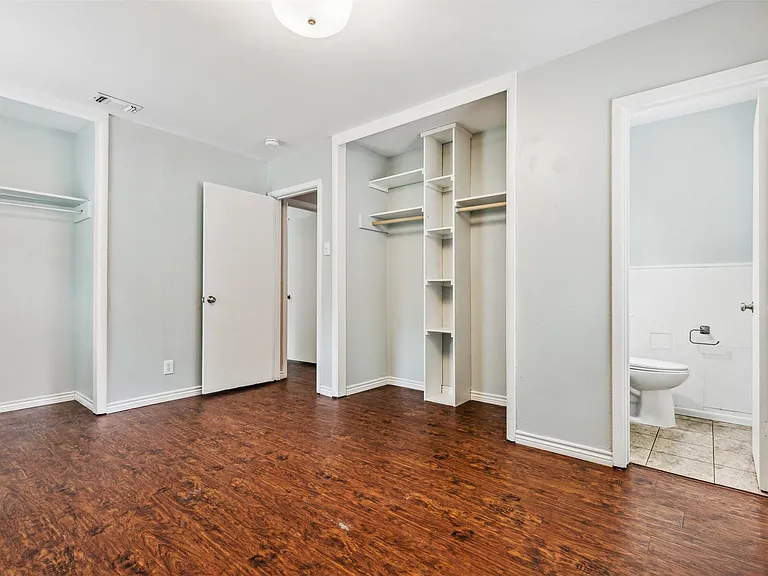 5805 Tracyne Dr — Photo 11