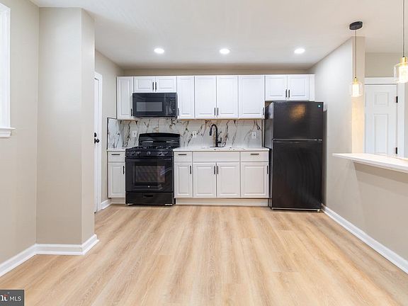 4th image of 319 Cooper Ave